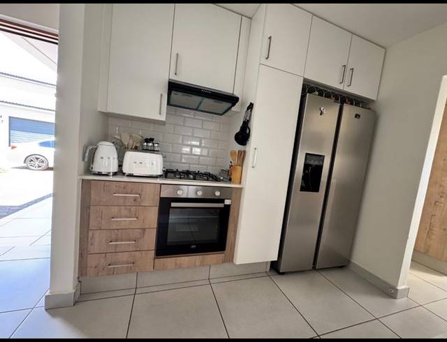 4 BEDROOM PROPERTY TO RENT IN WILGEHEUWEL